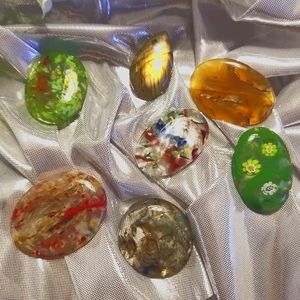 Cabochons